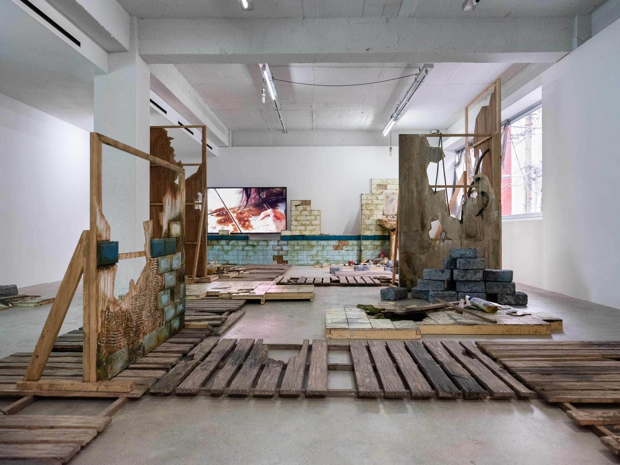 Seongeun Lee, Naumachia, at Caption Seoul, (Photography: Yumin Lee & Bokyoung Han), courtesy by the artist, 2024